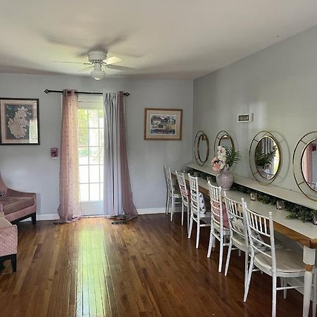 Bed and Breakfast Georgia Palms & Gardens à Powder Springs Extérieur photo