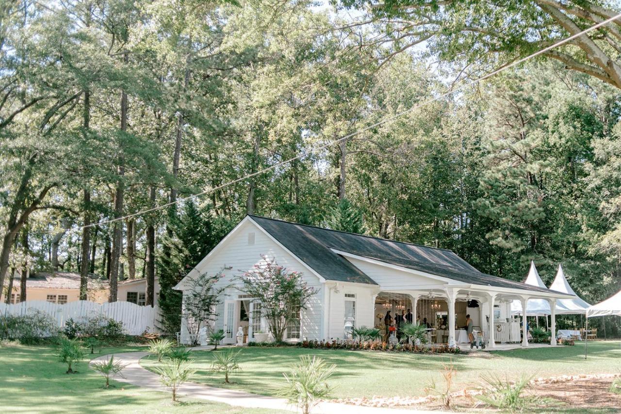 Bed and Breakfast Georgia Palms & Gardens à Powder Springs Extérieur photo